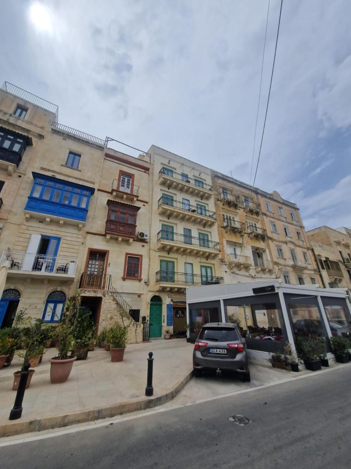 Korzo Suites Senglea Waterfront Екстериор снимка