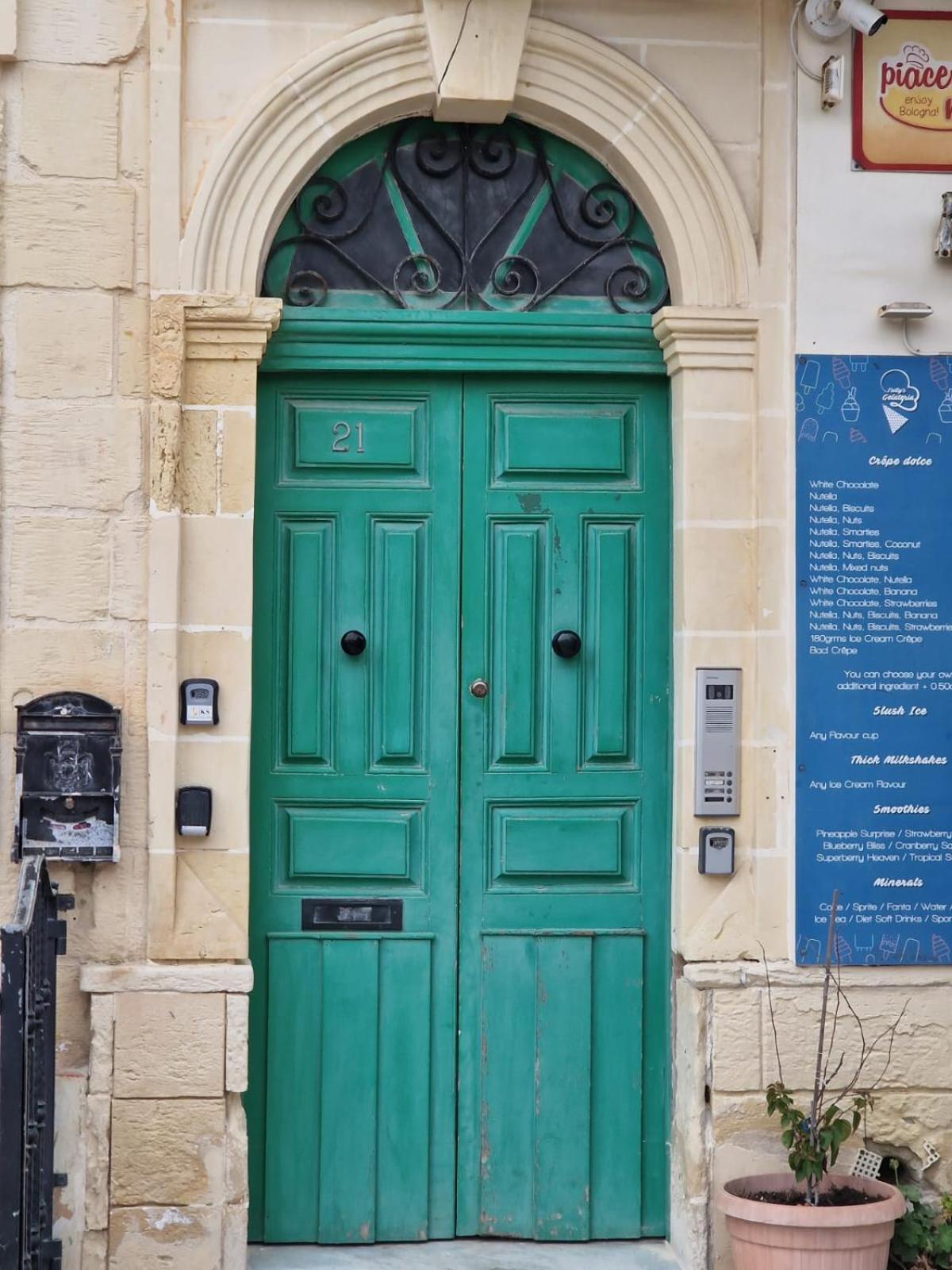 Korzo Suites Senglea Waterfront Екстериор снимка