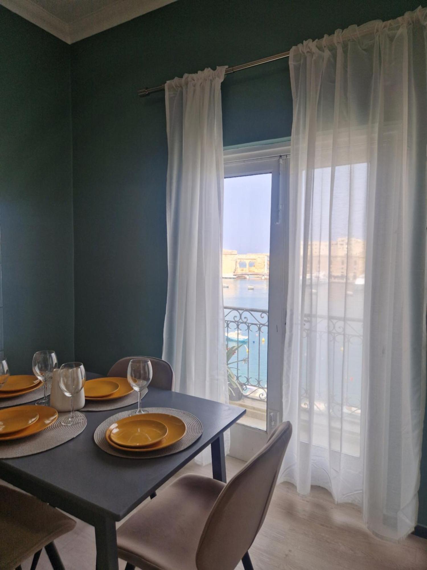 Korzo Suites Senglea Waterfront Екстериор снимка