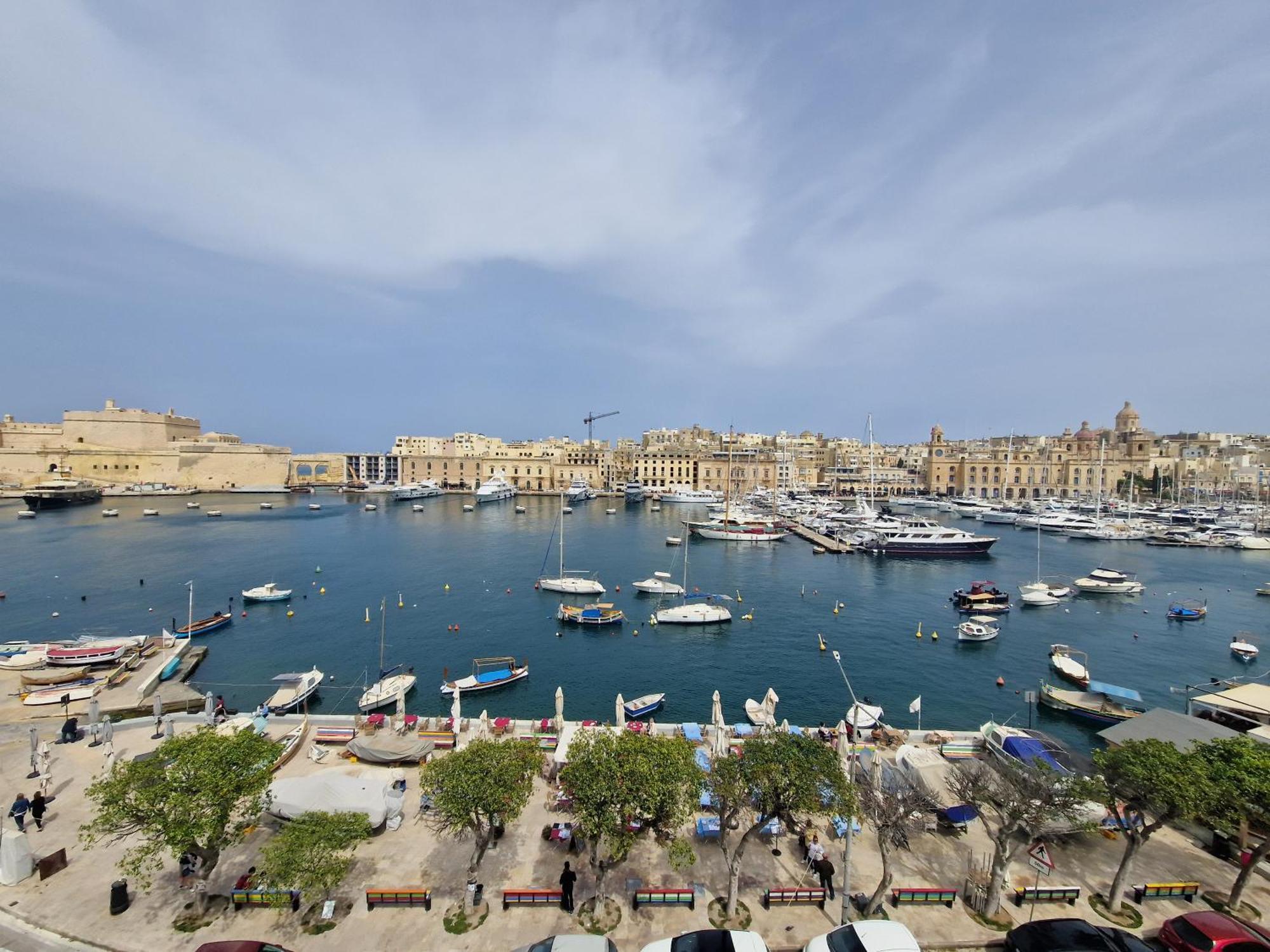 Korzo Suites Senglea Waterfront Екстериор снимка