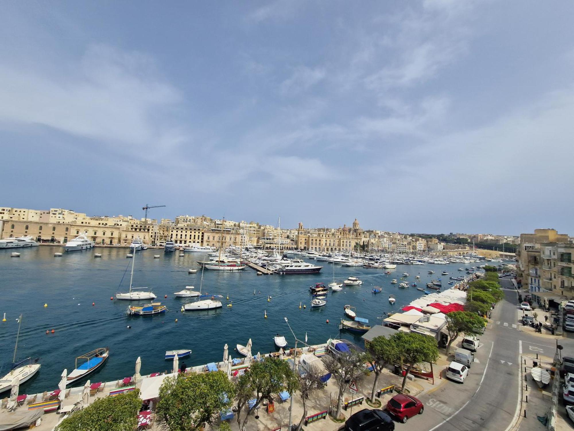 Korzo Suites Senglea Waterfront Екстериор снимка